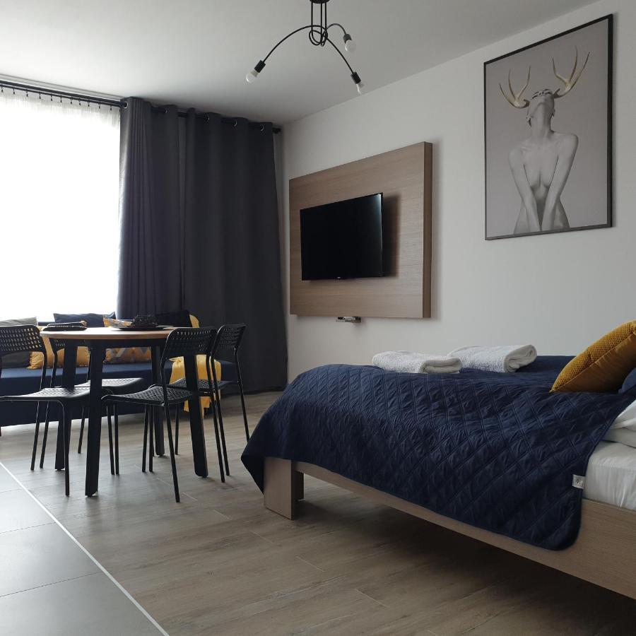 Q Apart Amber - Studio, Manufaktura, Klimatyzacja I Garaz Gratis, Netflix, Fv, Gwarancja Zadowolenia Lodz (Lodz) Ngoại thất bức ảnh