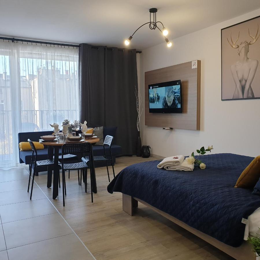 Q Apart Amber - Studio, Manufaktura, Klimatyzacja I Garaz Gratis, Netflix, Fv, Gwarancja Zadowolenia Lodz (Lodz) Ngoại thất bức ảnh