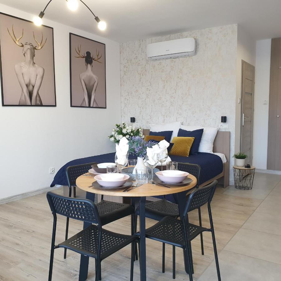 Q Apart Amber - Studio, Manufaktura, Klimatyzacja I Garaz Gratis, Netflix, Fv, Gwarancja Zadowolenia Lodz (Lodz) Ngoại thất bức ảnh