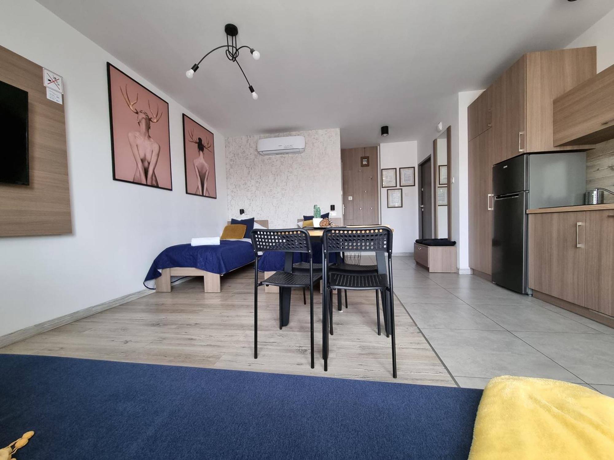 Q Apart Amber - Studio, Manufaktura, Klimatyzacja I Garaz Gratis, Netflix, Fv, Gwarancja Zadowolenia Lodz (Lodz) Ngoại thất bức ảnh